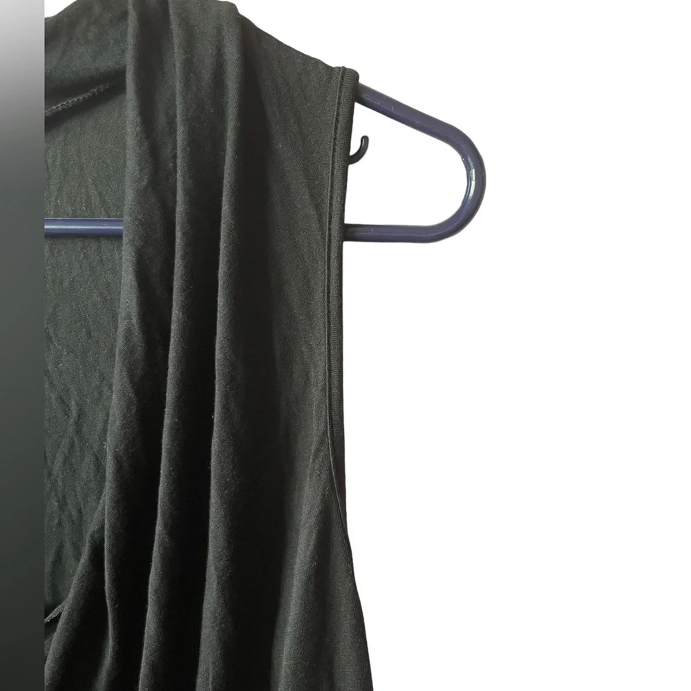 LAMADE black short sleeve cowl neck blouse size S - Picture 3 of 4
